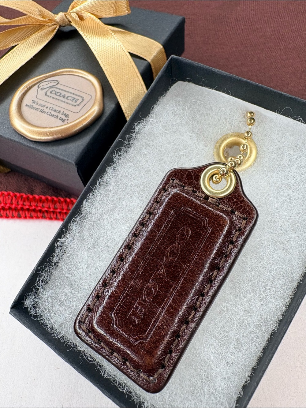 🍫 Y2K 2” Coach Chocolate Brown Glazed Leather Vintage Leather Hang Tag Bag Charm